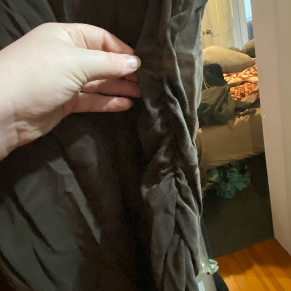 🌺 3/$15 Brown Maternity Short Sleeve Top - Picture 3 of 3